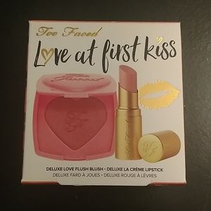 Too Faced Love At First Kiss Duo